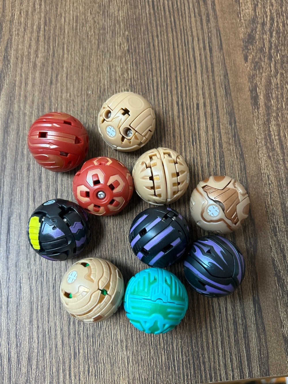 Bakugan B2 10-Piece Battle Brawlers Bundle – Mixed Attributes & G-Powers